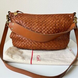 Clare V. Moyen Messenger